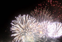 烟花视频,一场视觉盛宴的瞬间捕捉